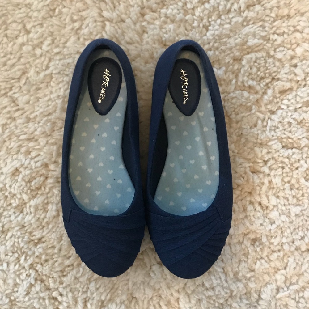 Women’s flats